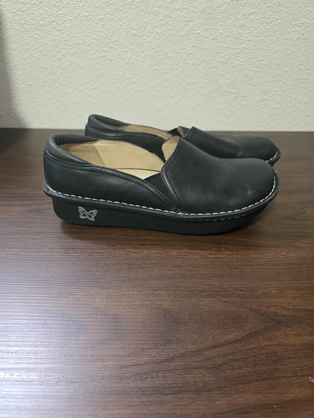 ​Alegria by PG Lite Debra Black Leather Slip On Clogs Mules Shoes Women's Size40